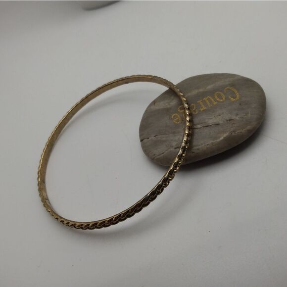 Raised edge bumpy bracelet slider - Picture 2 of 3